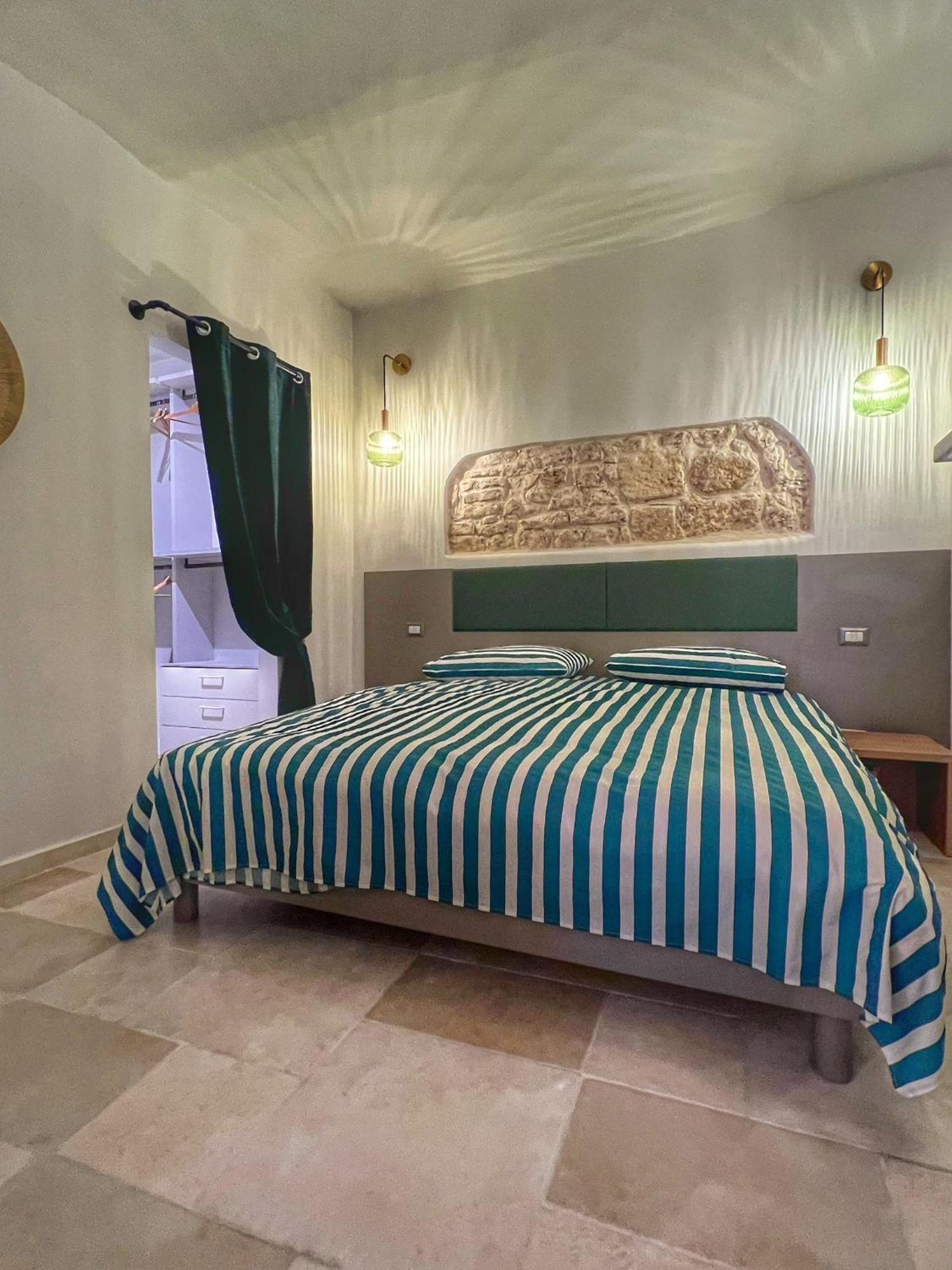 Amay City Suite Bari Bagian luar foto